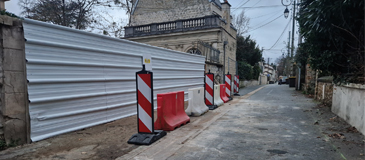Démolition d'un mur rue du Coquart