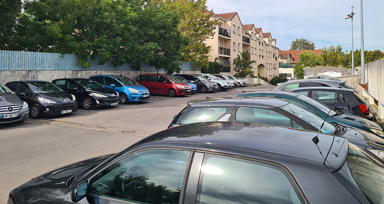 Le parking de la gare est payant